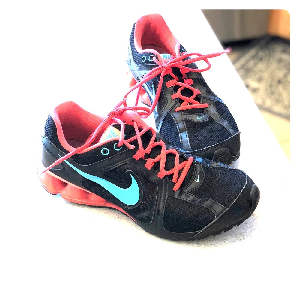 Nike Reax